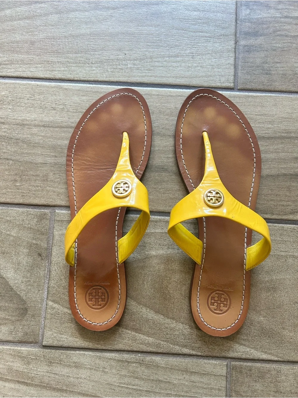 Tory Burch Yellow Patent Leather Logo Thong Sandals
